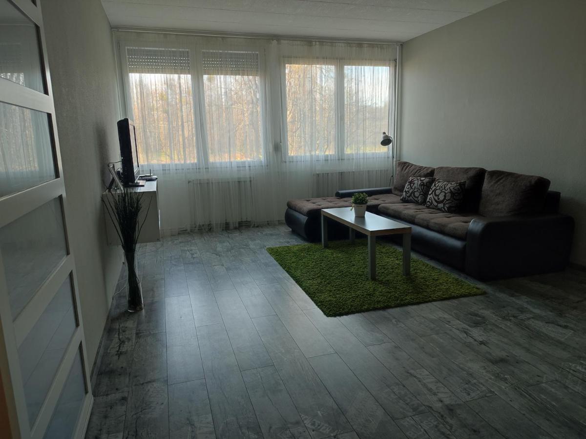 Palota Apartman Gödöllő Exterior foto